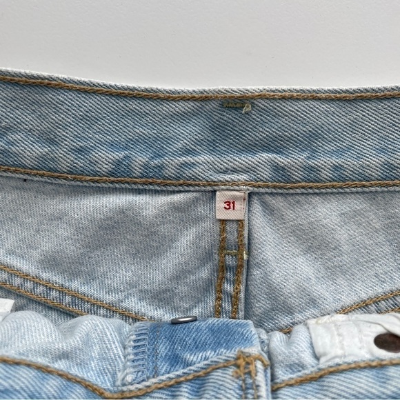 Levi’s High Rise Jean Shorts Light Wash 31 - Picture 4 of 6